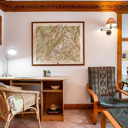 2br Close To Lift With Mt Blanc View Appartamento *