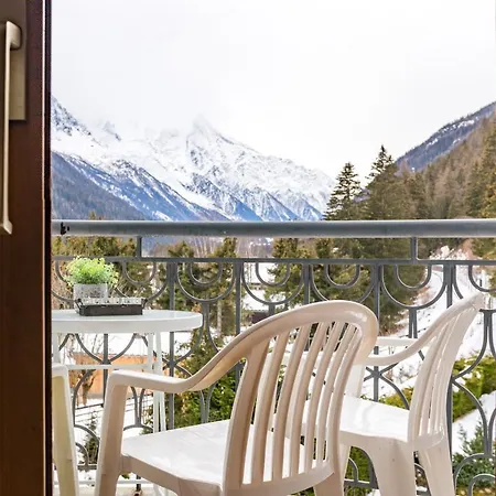 아파트 2br Close To Lift With Mt Blanc View