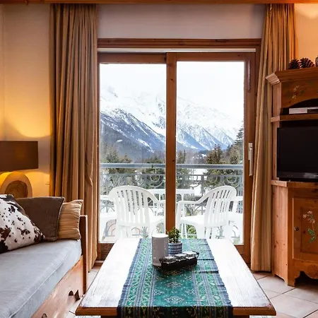 2br Close To Lift With Mt Blanc View 아파트